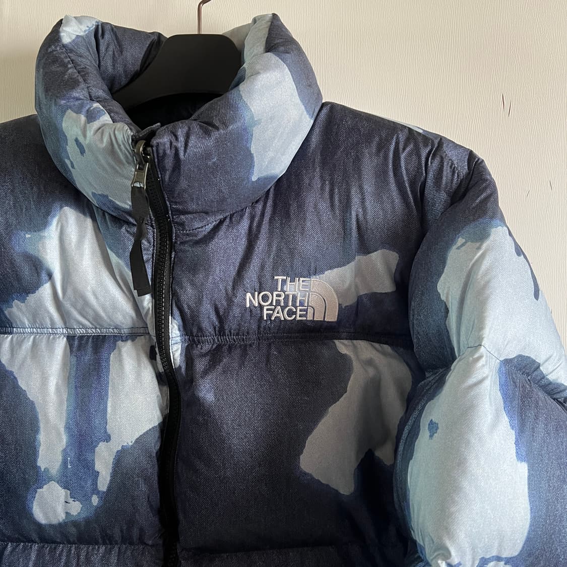 XL 슈프림 X  노스페이스 블리치드 눕시 패딩  상품이미지2