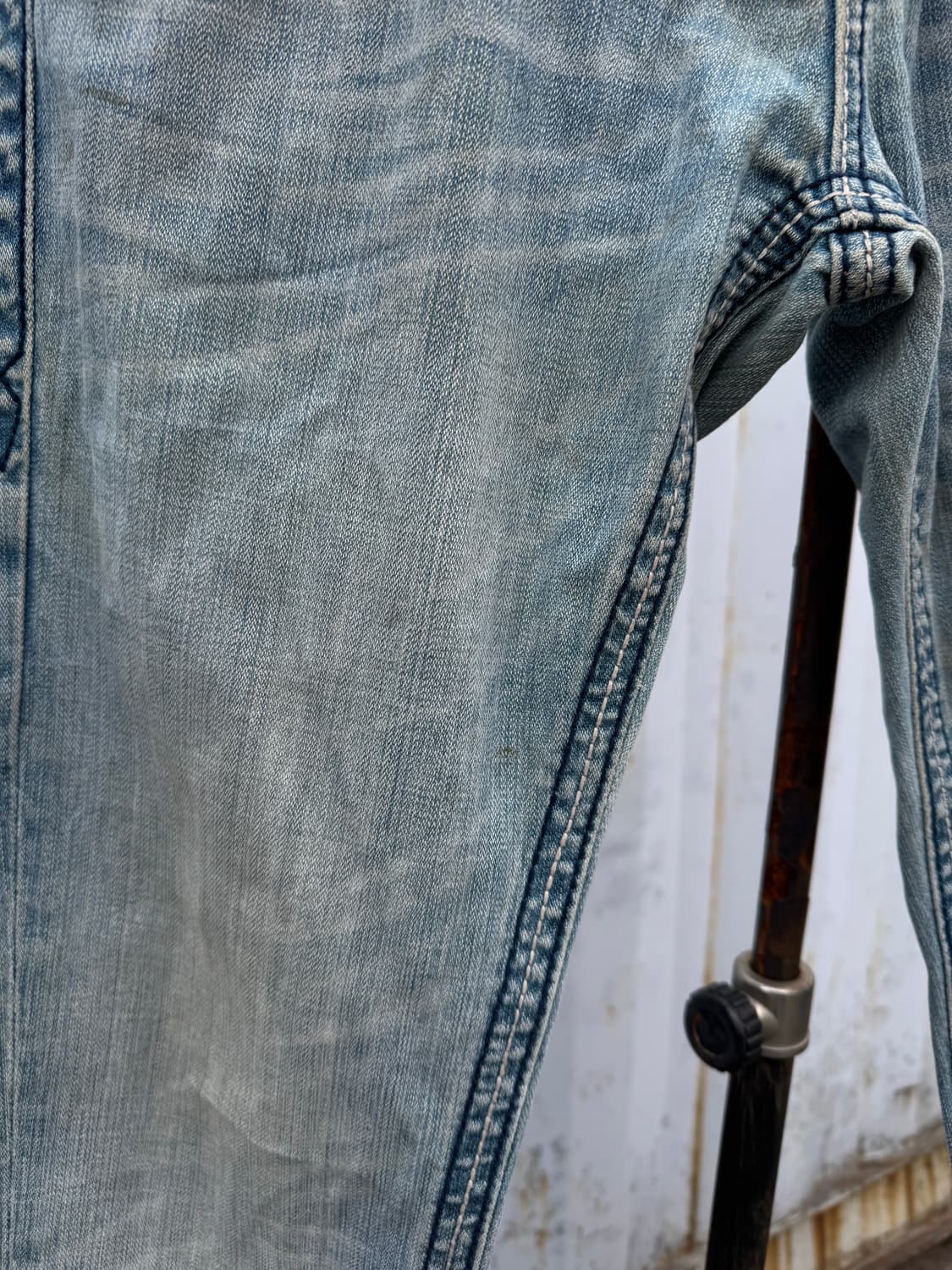 Rock Revival Light Wash Denim Jeans  상품이미지4