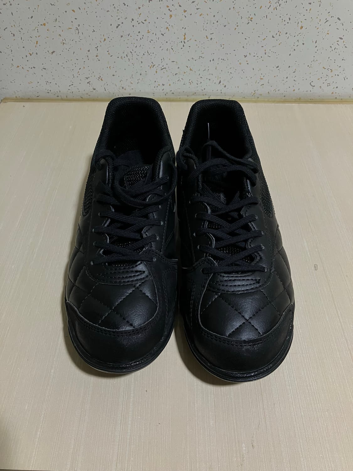 [미즈노] 모렐리아 살라 클럽 TF 풋살화 블랙 (245) 상품이미지2