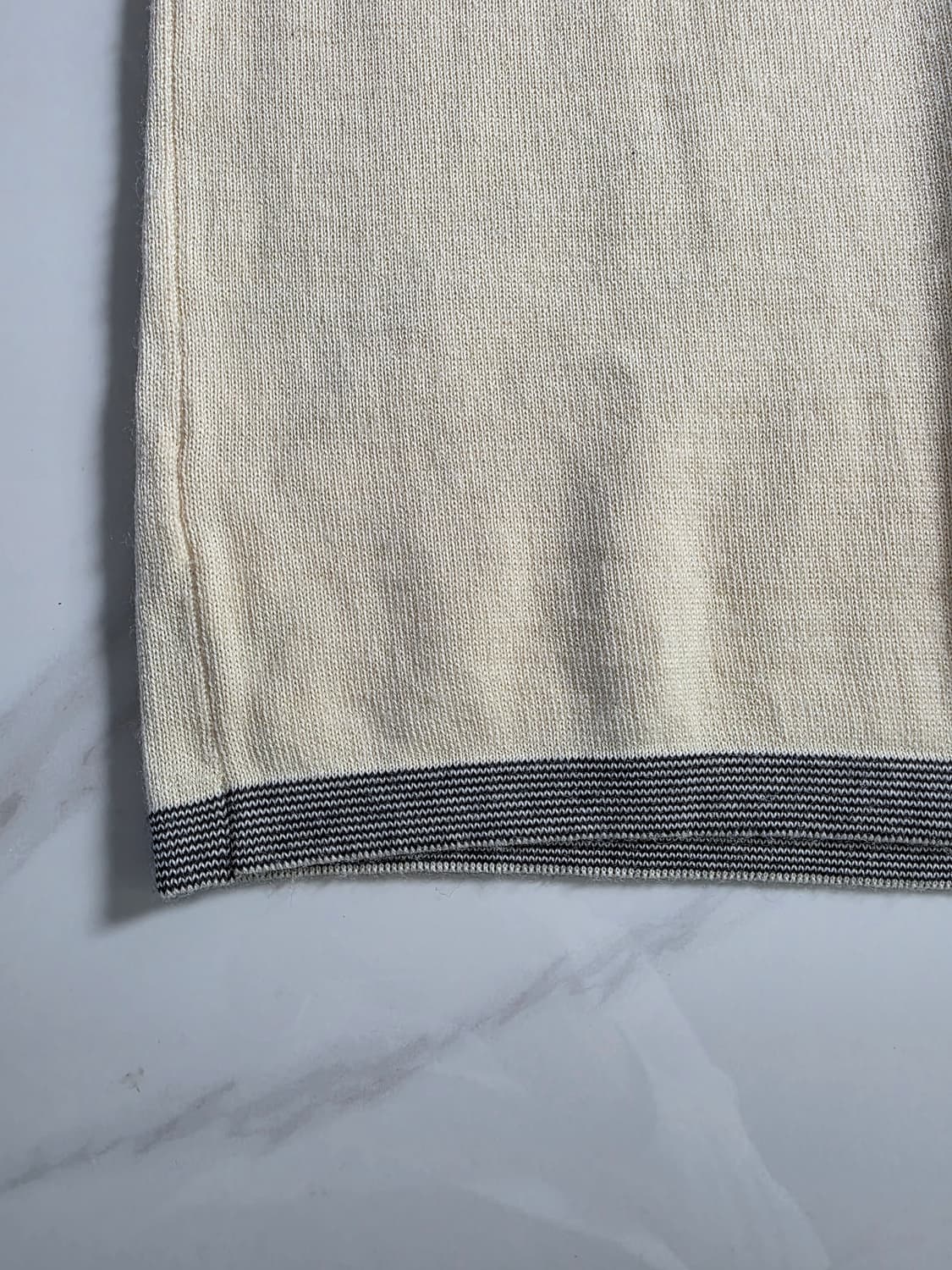 Burberrys / 아이보리 라운드 배색니트 (Black Stripe) 상품이미지5