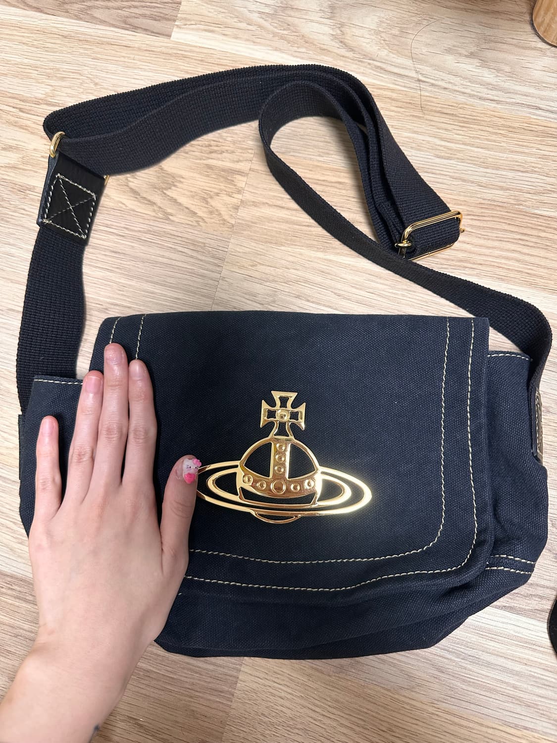 비비안웨스트우드 크로스백 상품이미지2