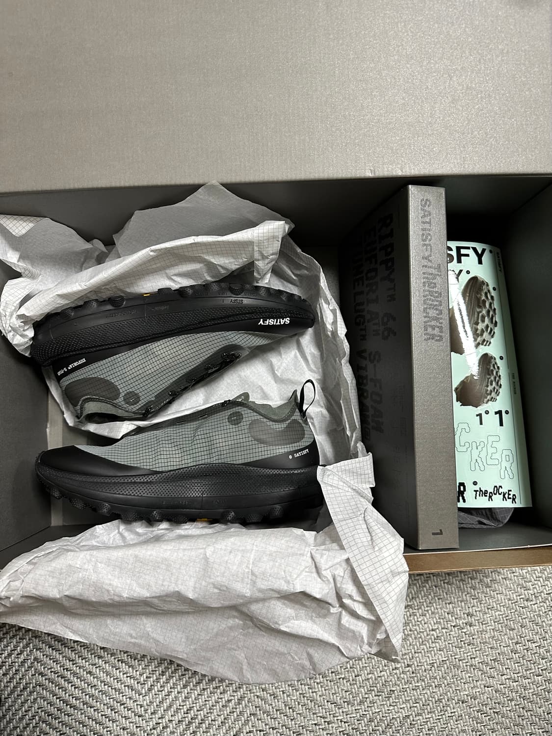 새티스파이 더라커 쉐도우 230 상품이미지1