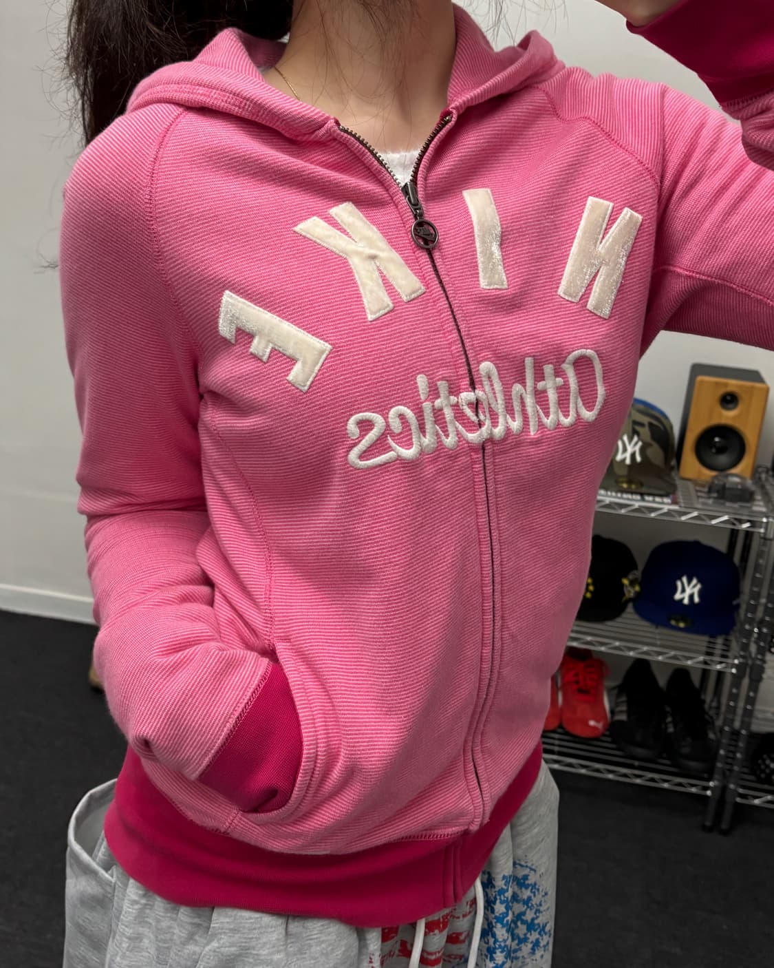 나이키 00s 아치로고 스트라이프 딸기우유 핑크 후드집업 상품이미지3