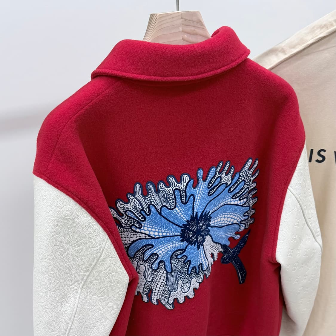 [S+급/54] 루이비통 x 쿠사마 야요이 한정 블루종 바시티 자켓 상품이미지5