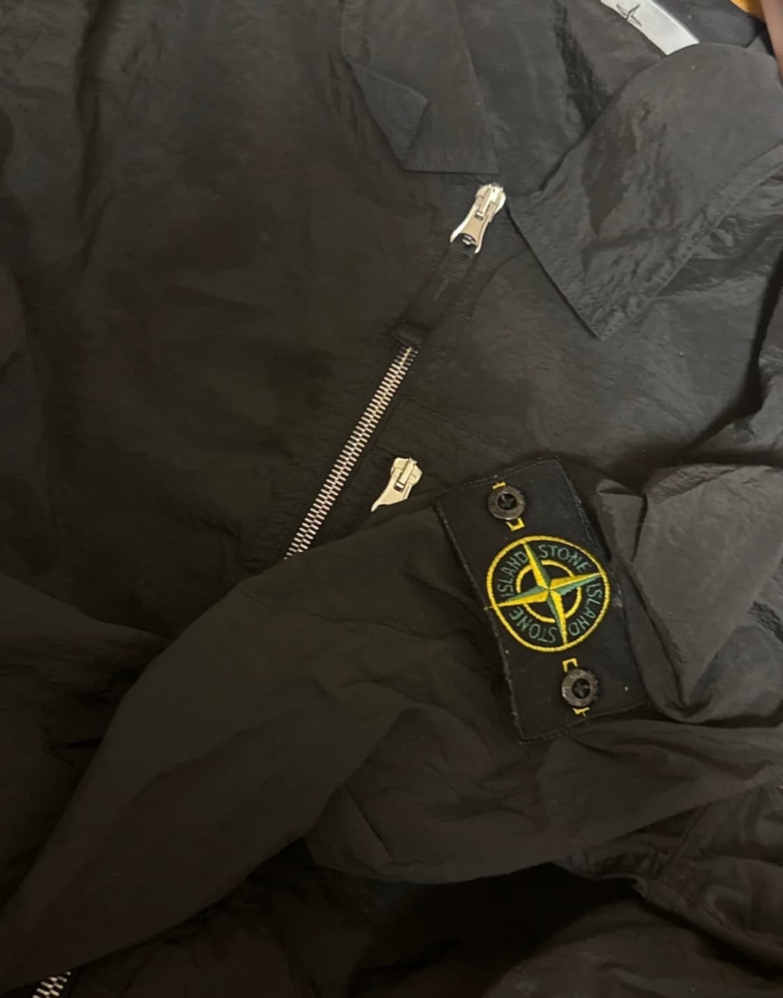 스톤아일랜드 나일론 메탈 포켓 투웨이 셔츠 상품이미지2