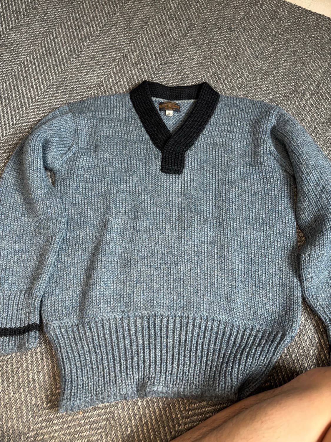 엣라코 니트 상품이미지1