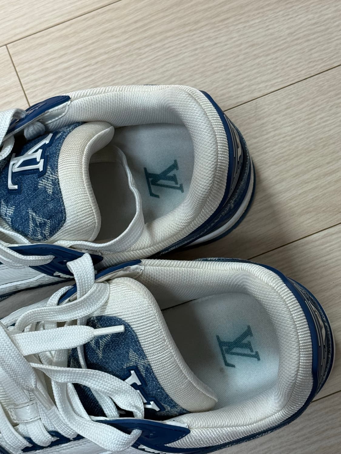 [9] 루이비통 LV 트레이너 데님 블루 스니커즈 280 상품이미지4