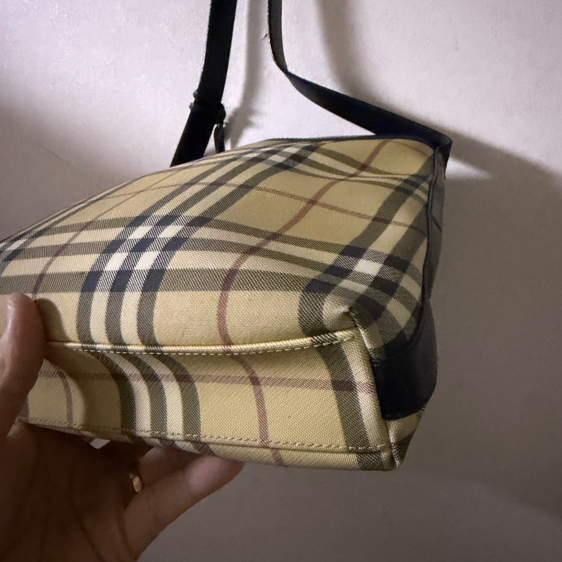 클레식 버버리 빈티지 노바체크 숄더백 상품이미지3