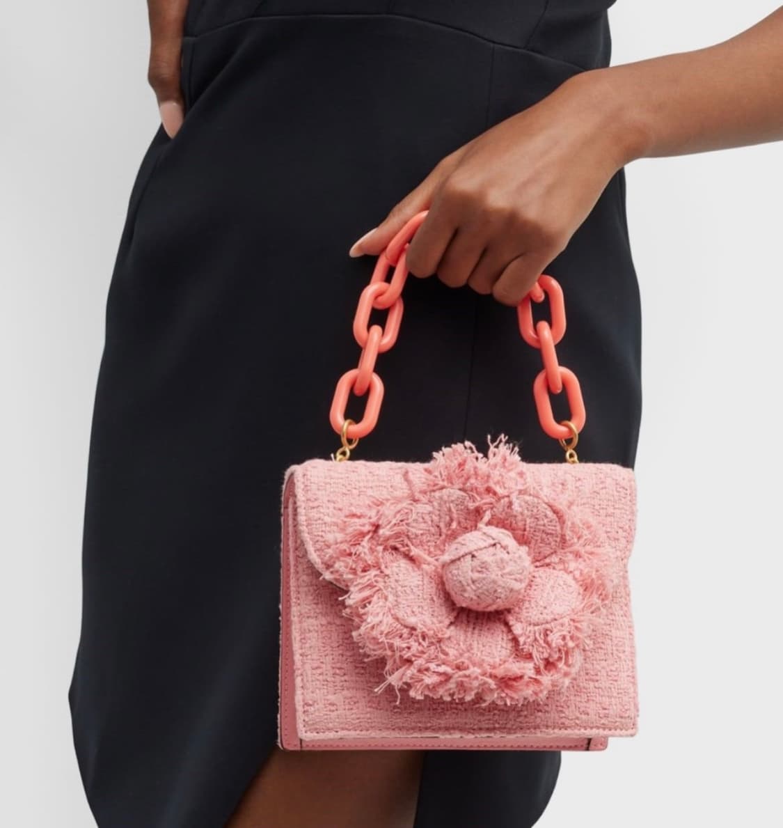 오스카 드 라 렌타 플라워 아플리케 가죽 숄더백 상품이미지8