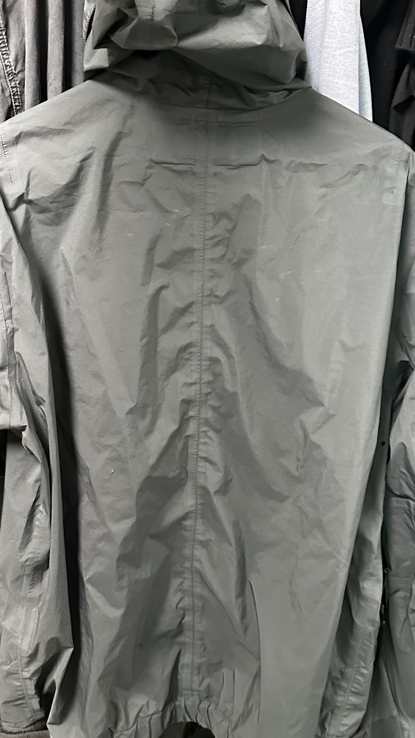 스톤아일랜드 가먼트 포퍼먼스 바람막이 자켓 L 정품 급처 상품이미지8