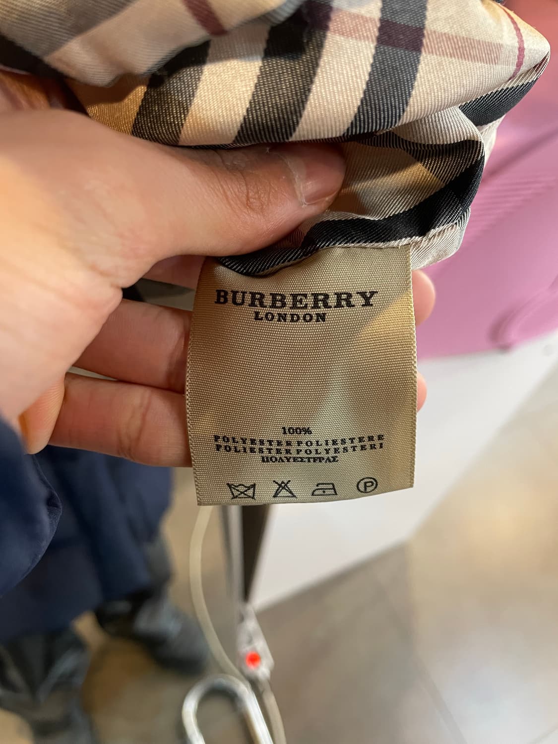 버버리체크 바람막이 자켓 상품이미지3