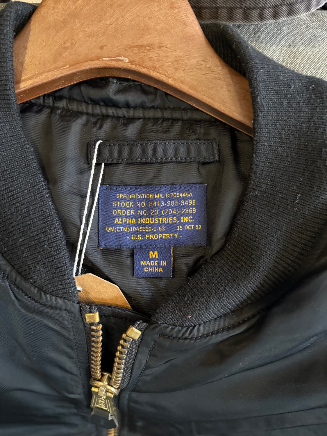 알파 인더스트리 ma-1 항공점퍼 블랙 상품이미지4