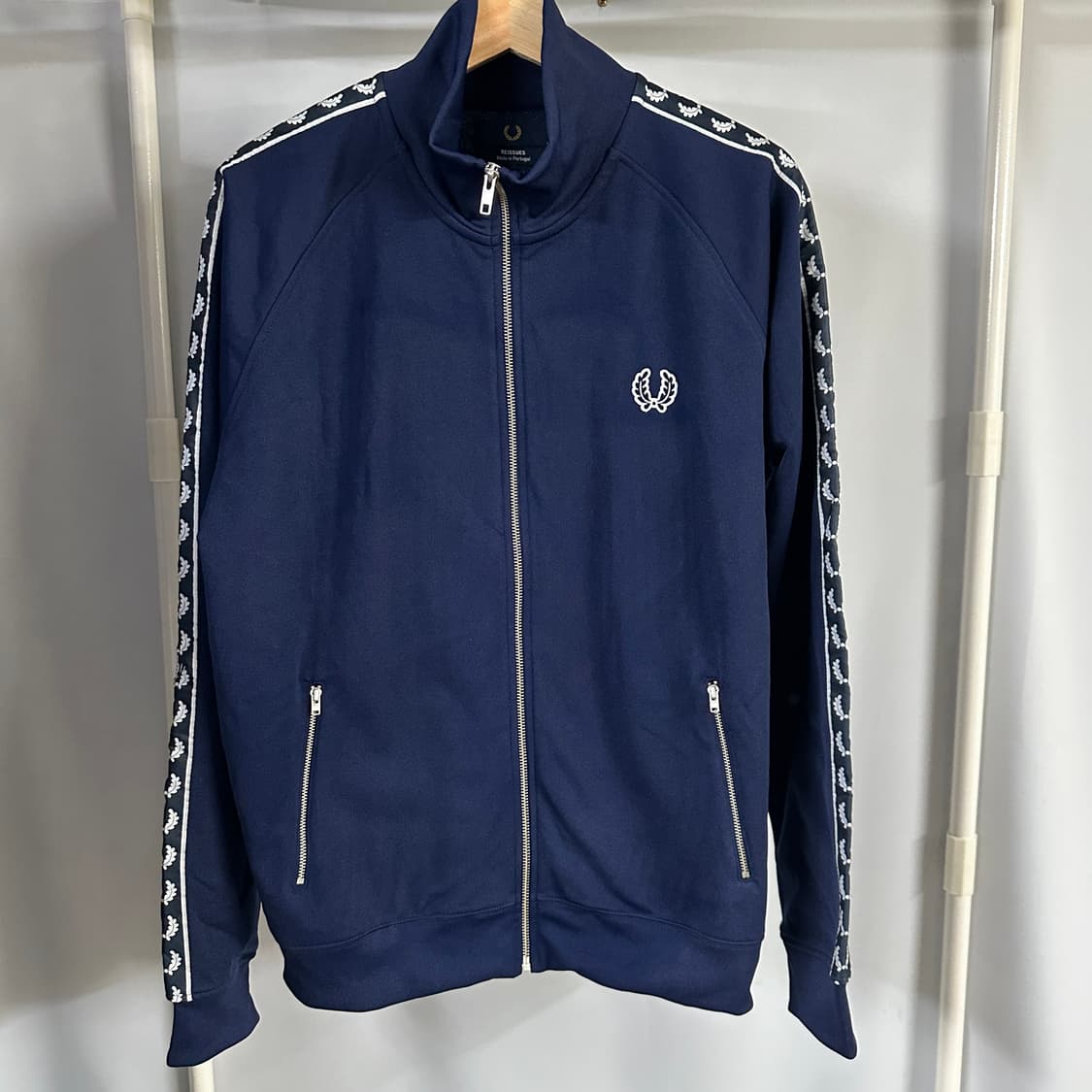 프레드페리 테이프 트랙 자켓 상품이미지1