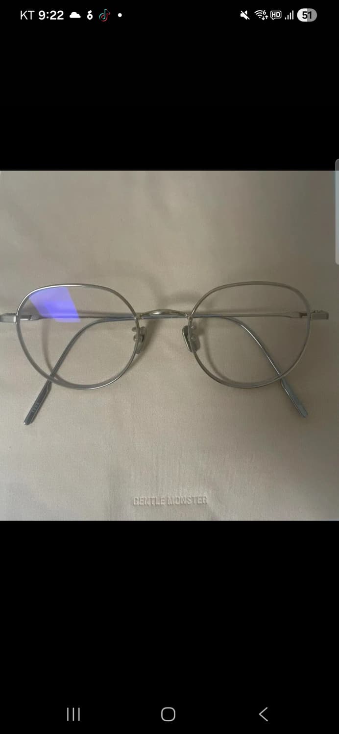 (풀박스)젠틀몬스터 요나031 팝니다. 상태좋습니다~ 상품이미지4