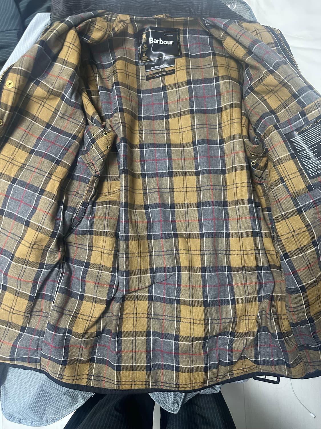 바버 인터네셔널 42(105) 블랙 상품이미지6