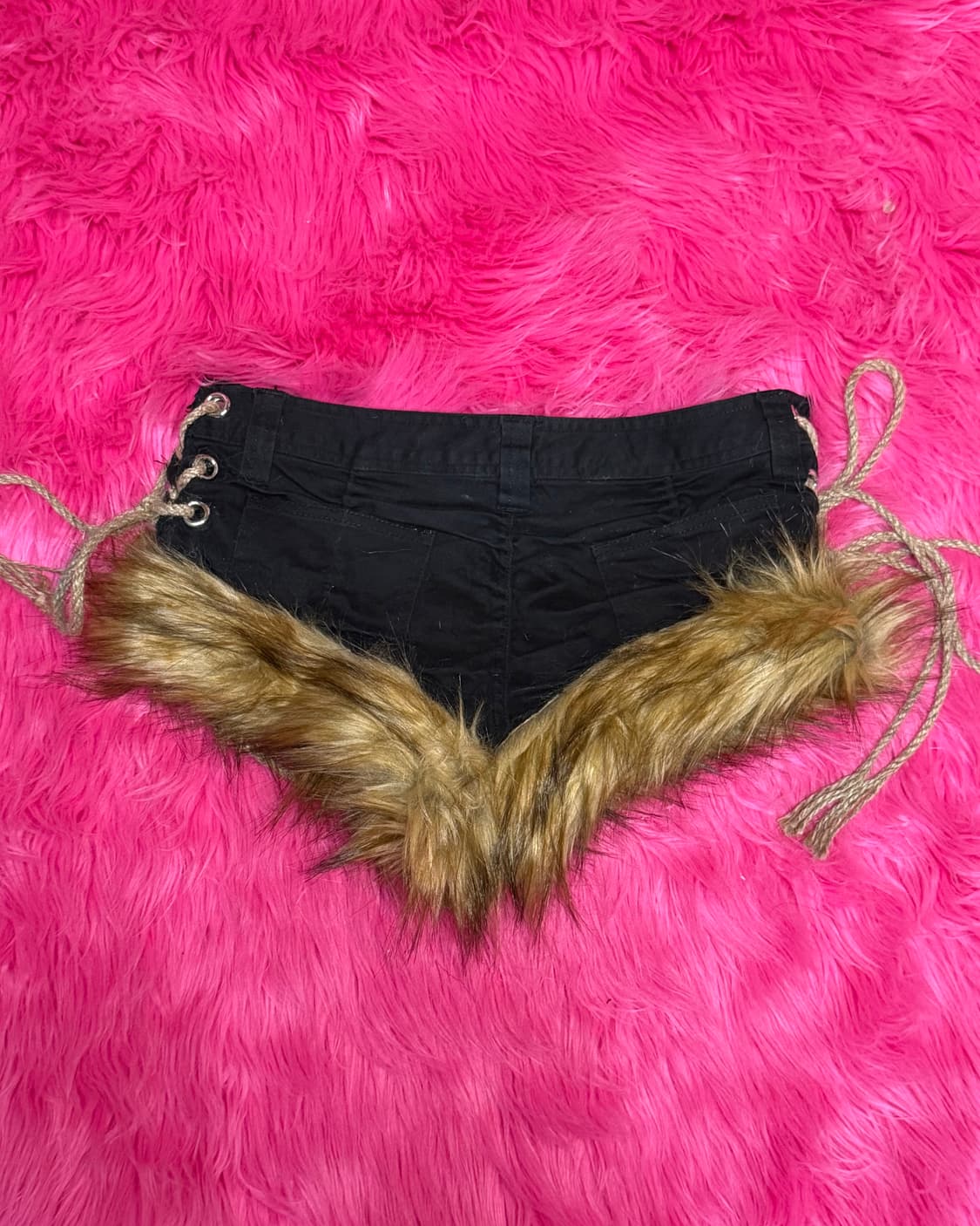 갸루맛 빈티지 퍼 숏츠 상품이미지2