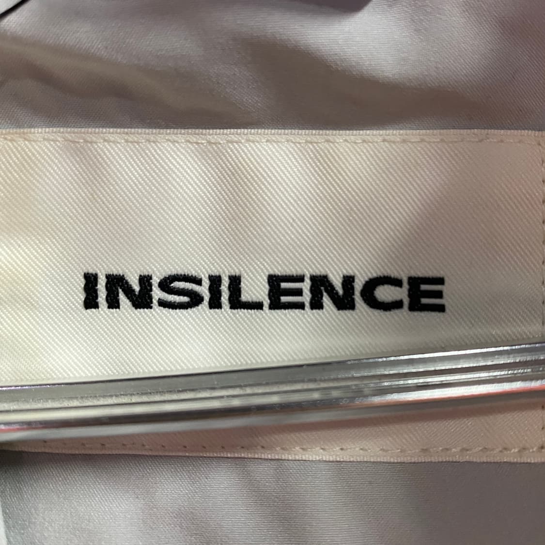 인사일런스 나일론 라이트그레이 패딩 B3346 상품이미지3