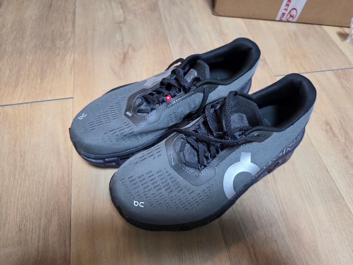 온러닝 클라우드몬스터2 260 상품이미지1