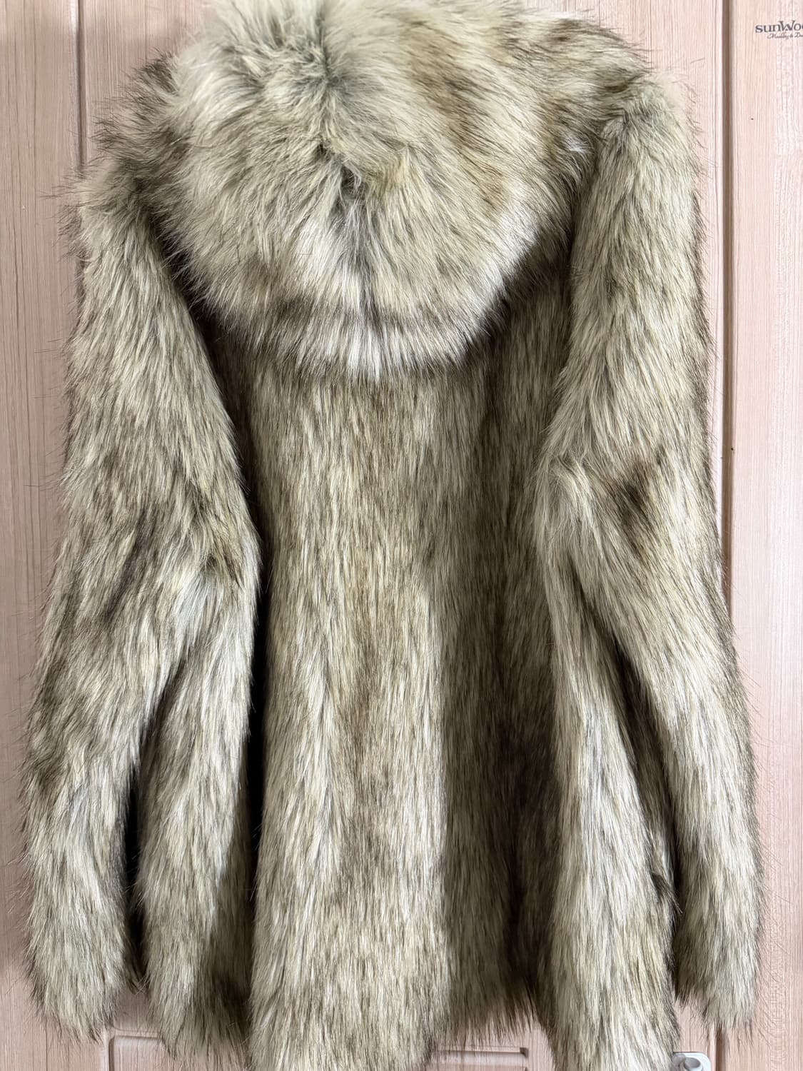 REVERSIBLE FAUX FUR HOOD JACKET 상품이미지3