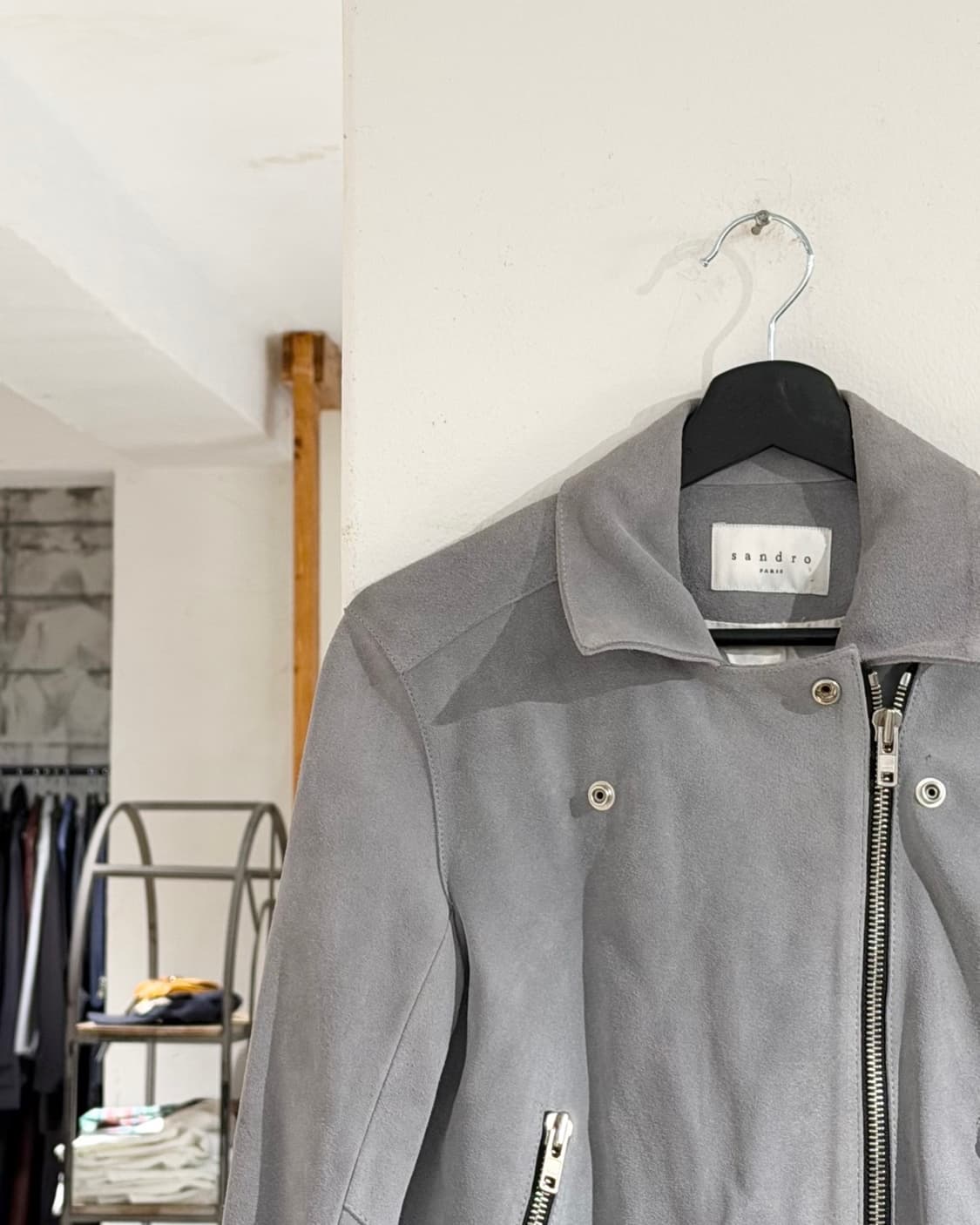 산드로 그레이 스웨이드 바이커 자켓 상품이미지2