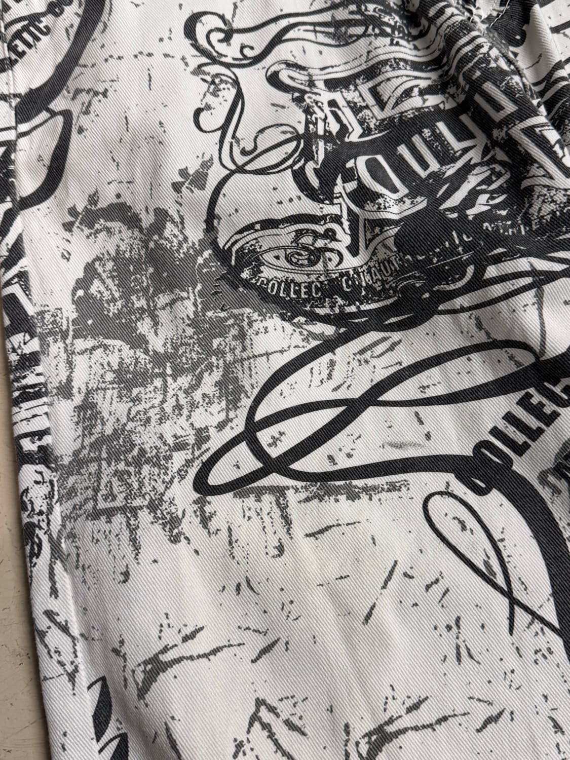 사우스폴 아트 그래픽 루즈핏 화이트 데님팬츠  상품이미지4