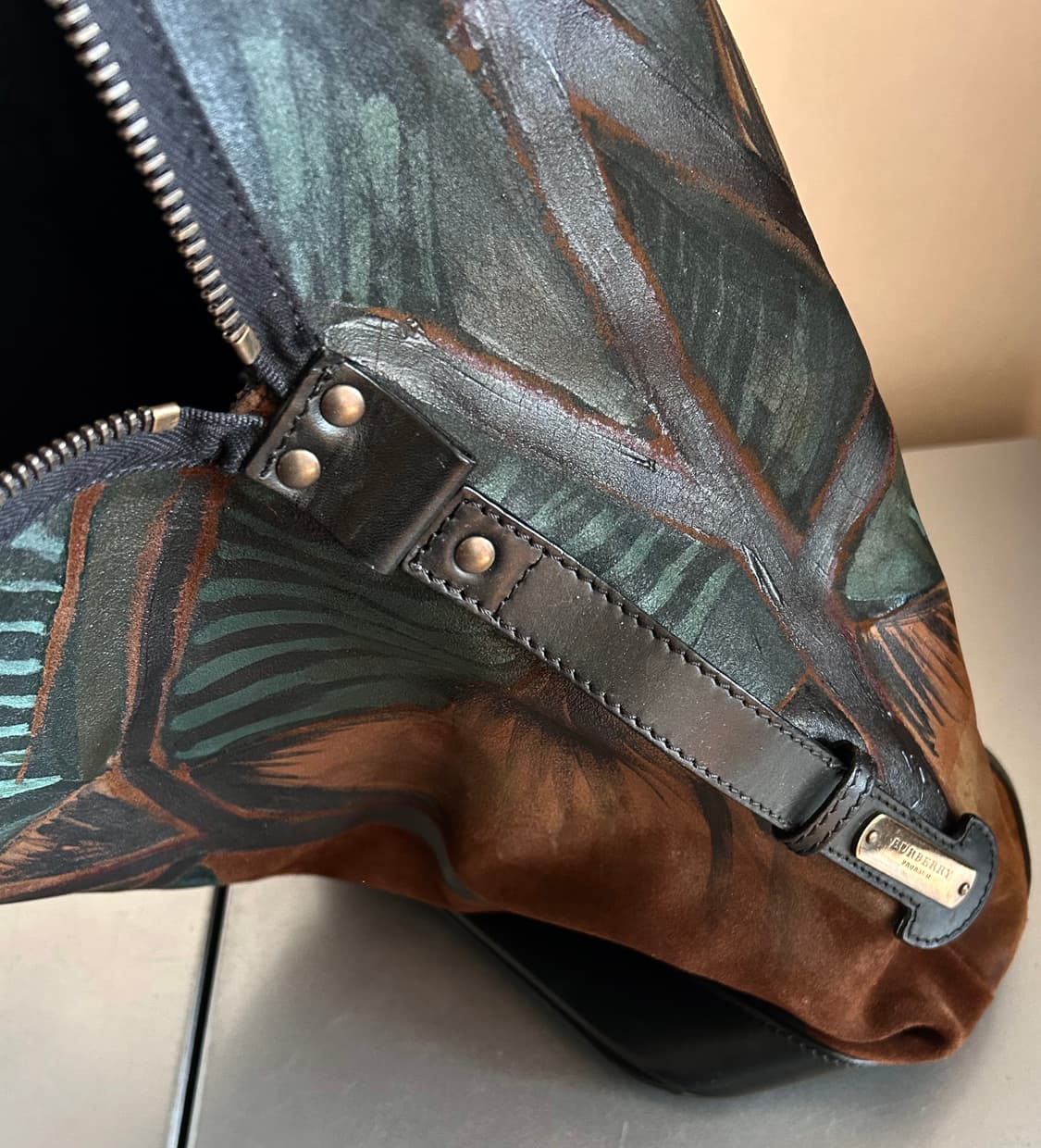 버버리 프로섬 페인팅 백 상품이미지10