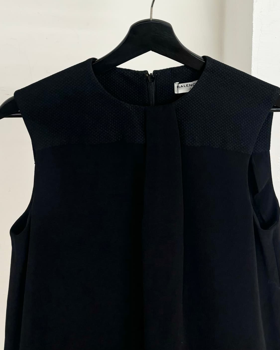 발렌시아가 블랙 A라인 슬리브리스 상품이미지2