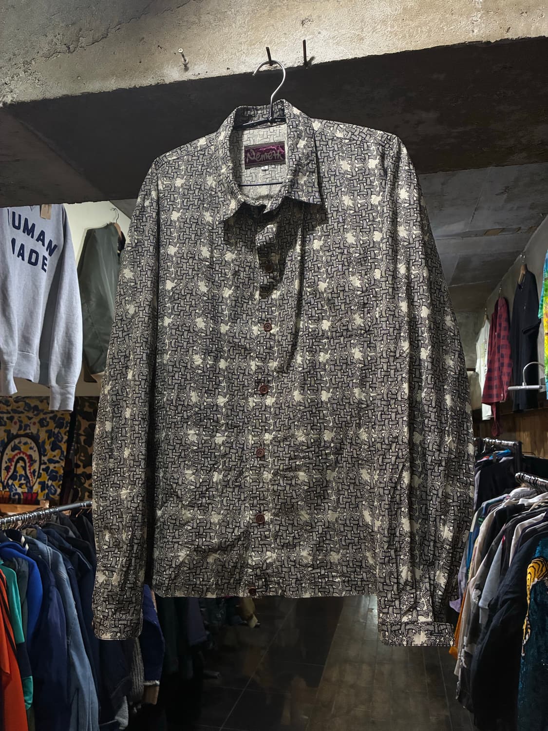 Nemeth 네메스 로프 프린팅 포인트 셔츠 상품이미지1