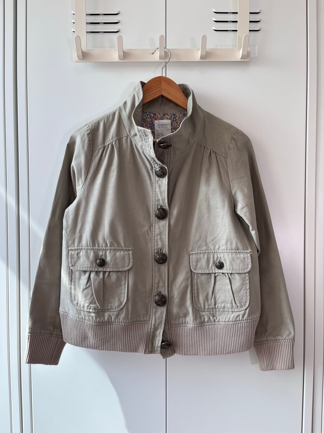 Pageboy 잔꽃 하이넥 베이지 봄버 자켓 상품이미지1