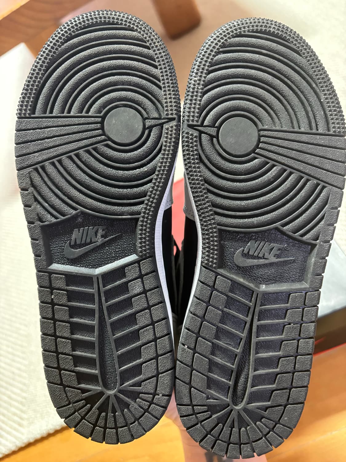 [230] 나이키 조던1 하이 OG 쉐도우 상품이미지4