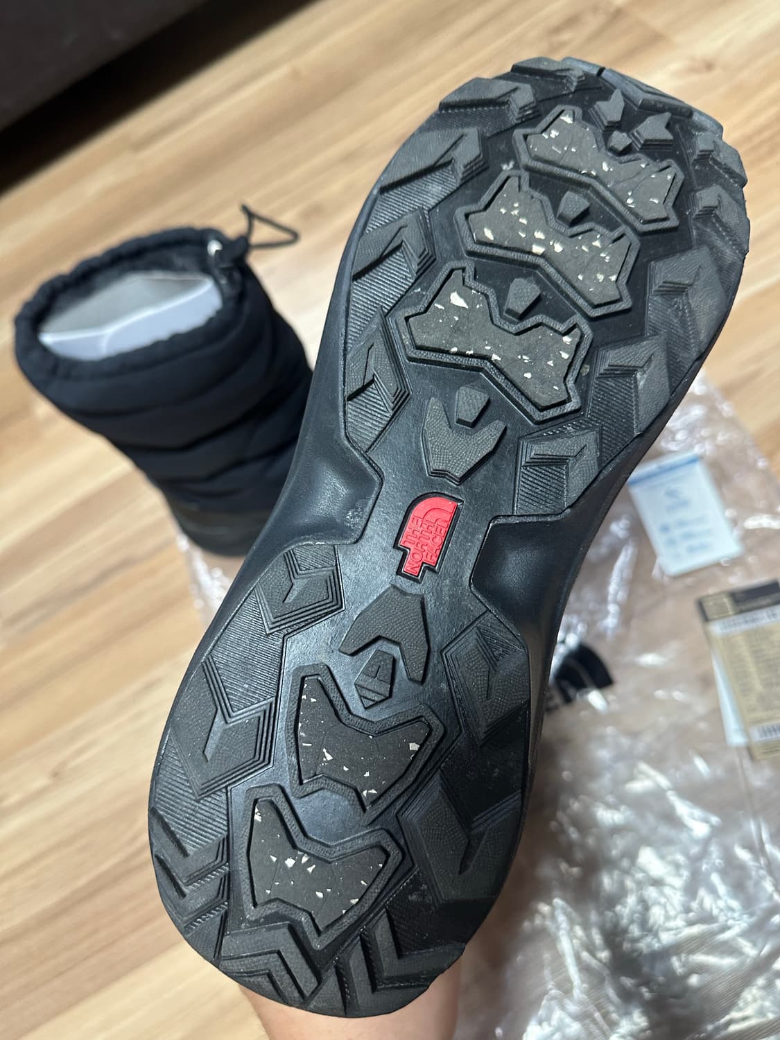 280 노스페이스 덕다운 패딩 부츠 블랙 1회착용 상품이미지3