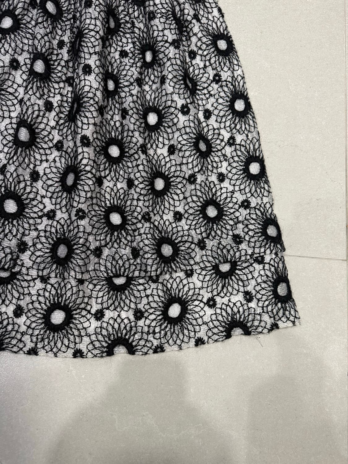 1995 꼼데가르송 자수로 이어진 무수한 꽃 플레어 스커트 치마 상품이미지4