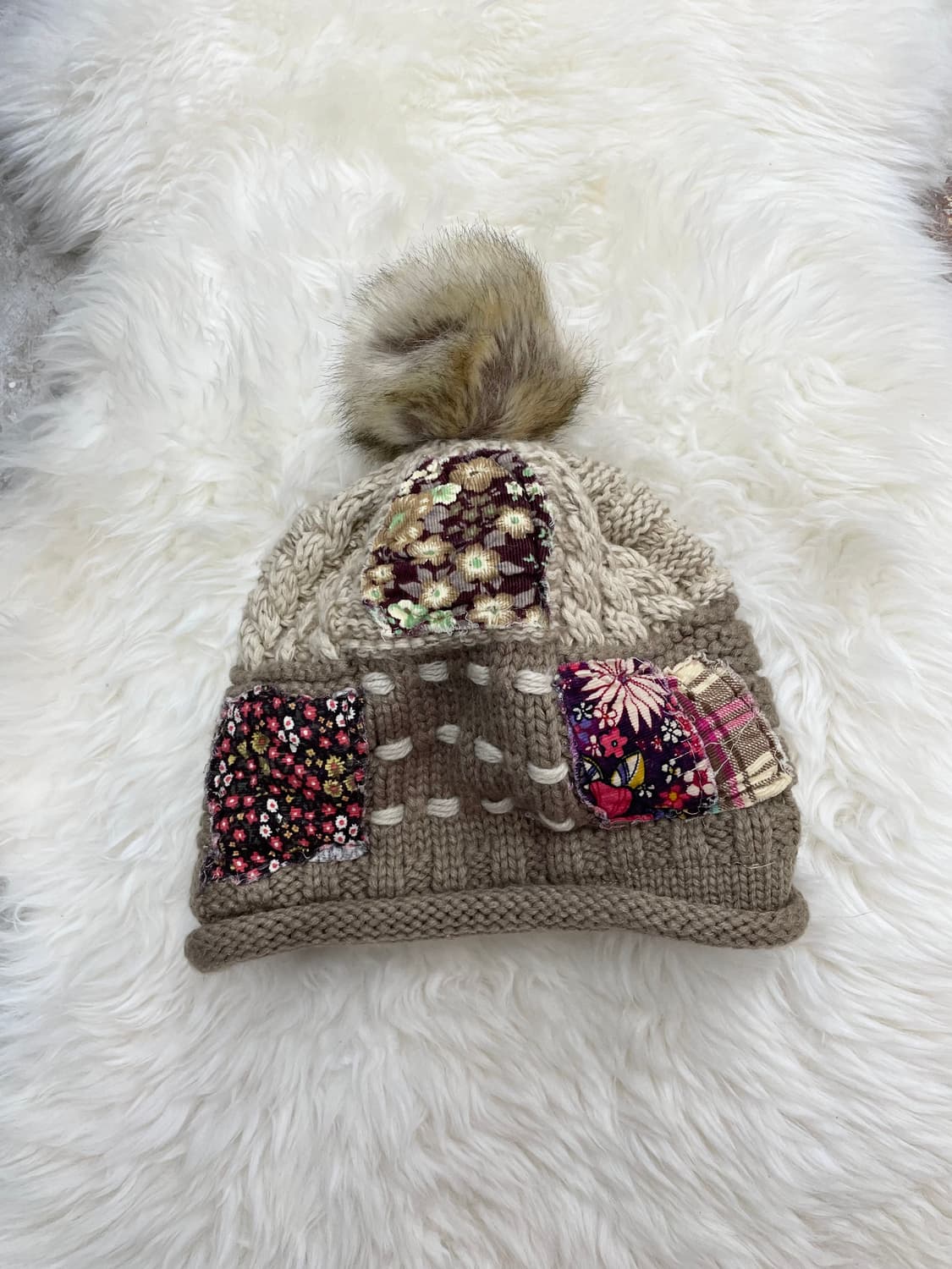 모리 패치 방울 비니🤎 상품이미지1