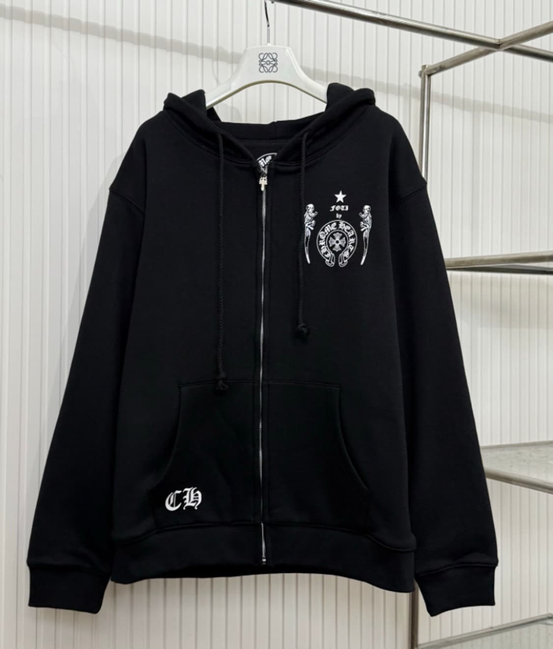 [정품] 크롬하츠 한정판 그래픽  백로고 집업 후드 블랙 L 상품이미지1