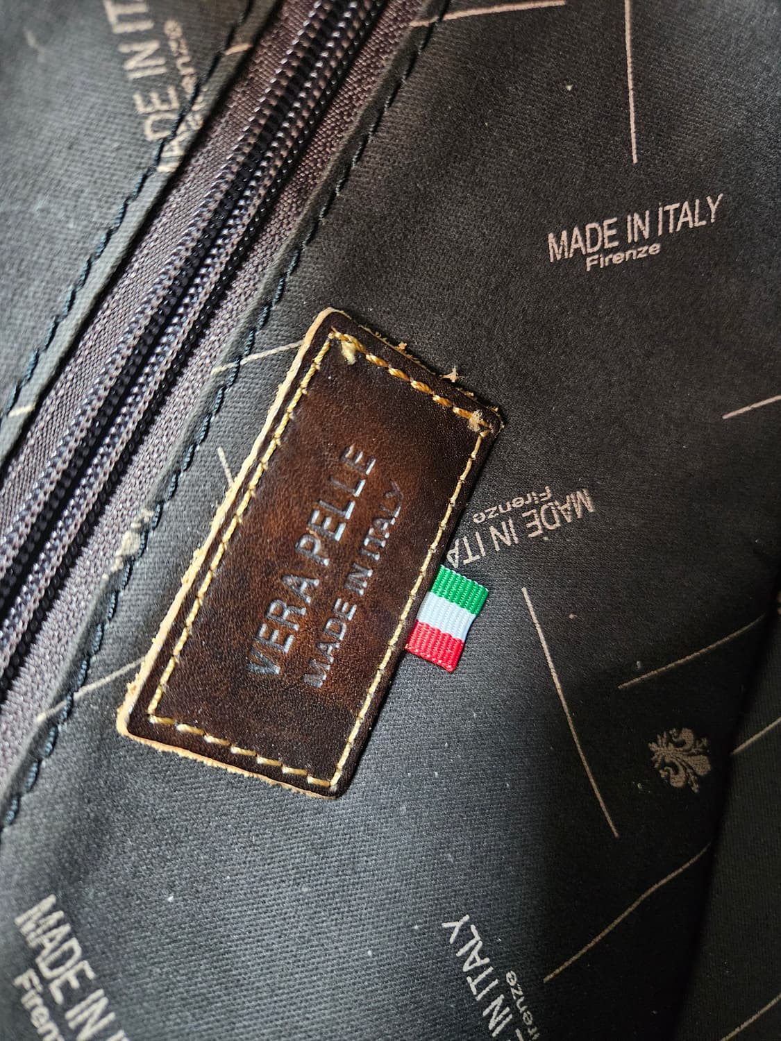 이태리 vera pelle 브리스케이프 가죽가방 상품이미지3