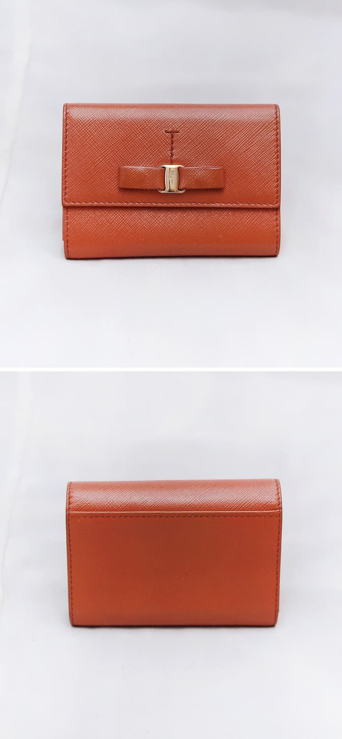 페라가모 금장 바라리본 사피아노 레더 아코디언 컴팩트 지갑 상품이미지2