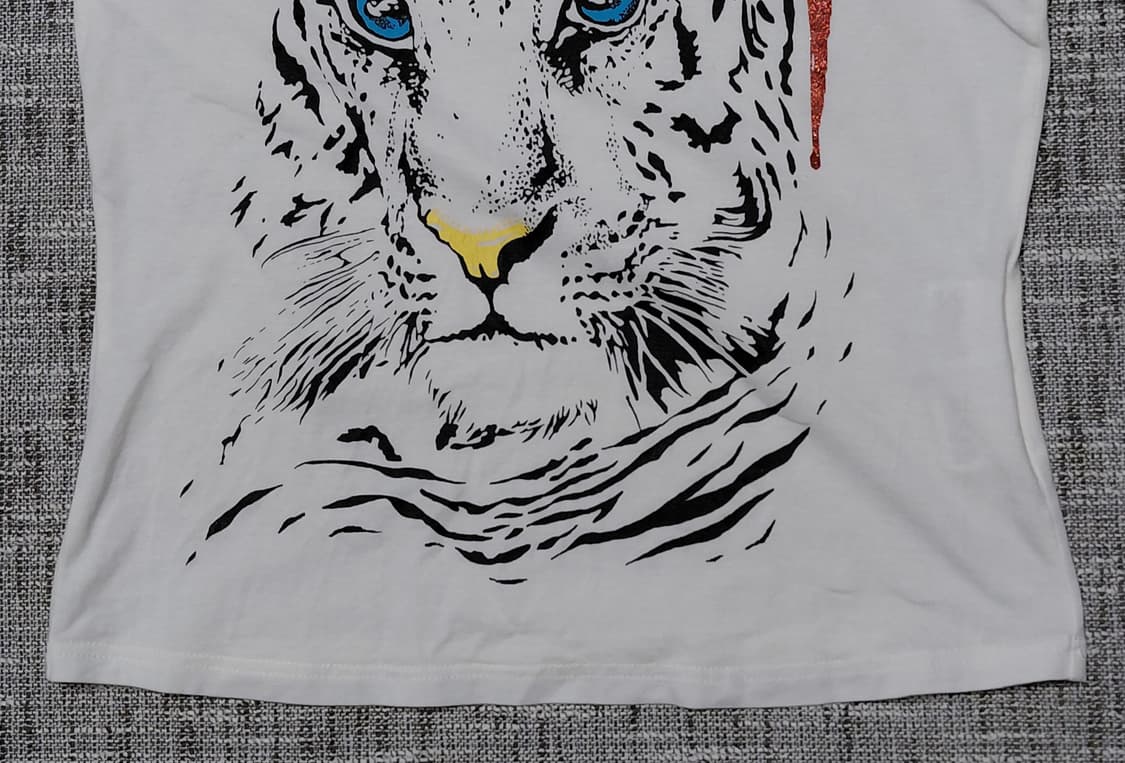 [정품/40] K OF KRIZIA 산요상회 백호 글리터 반팔 티셔츠 상품이미지3