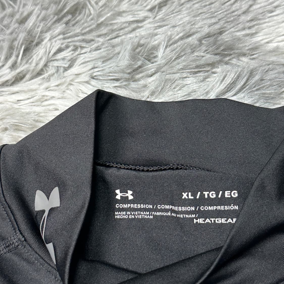 언더아머 기능성 반팔 블랙 상품이미지3