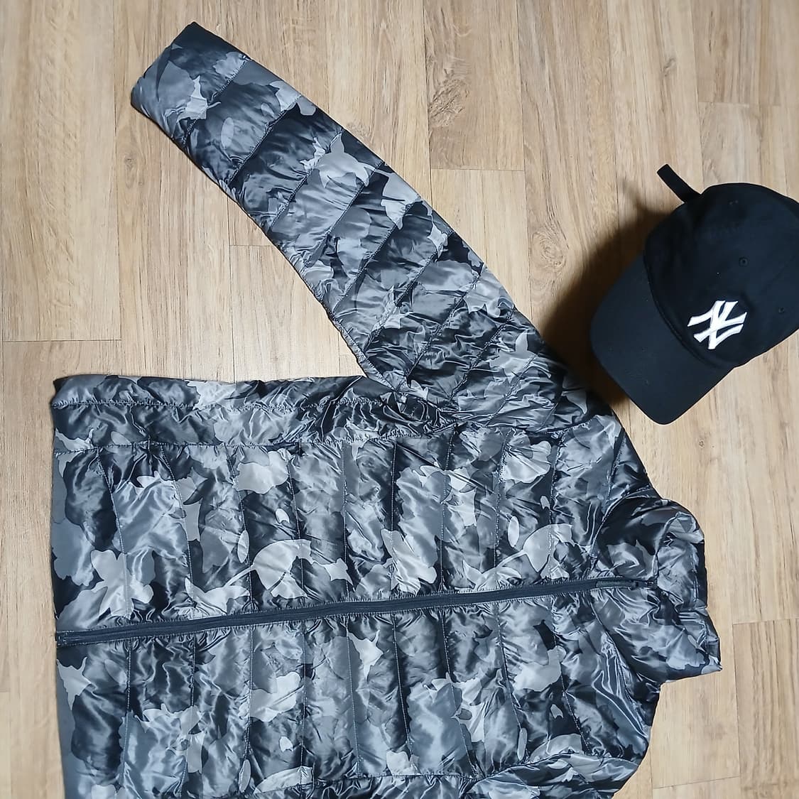 유니클로 카모 다운 경량 패딩 밀리터리 자켓 상품이미지4