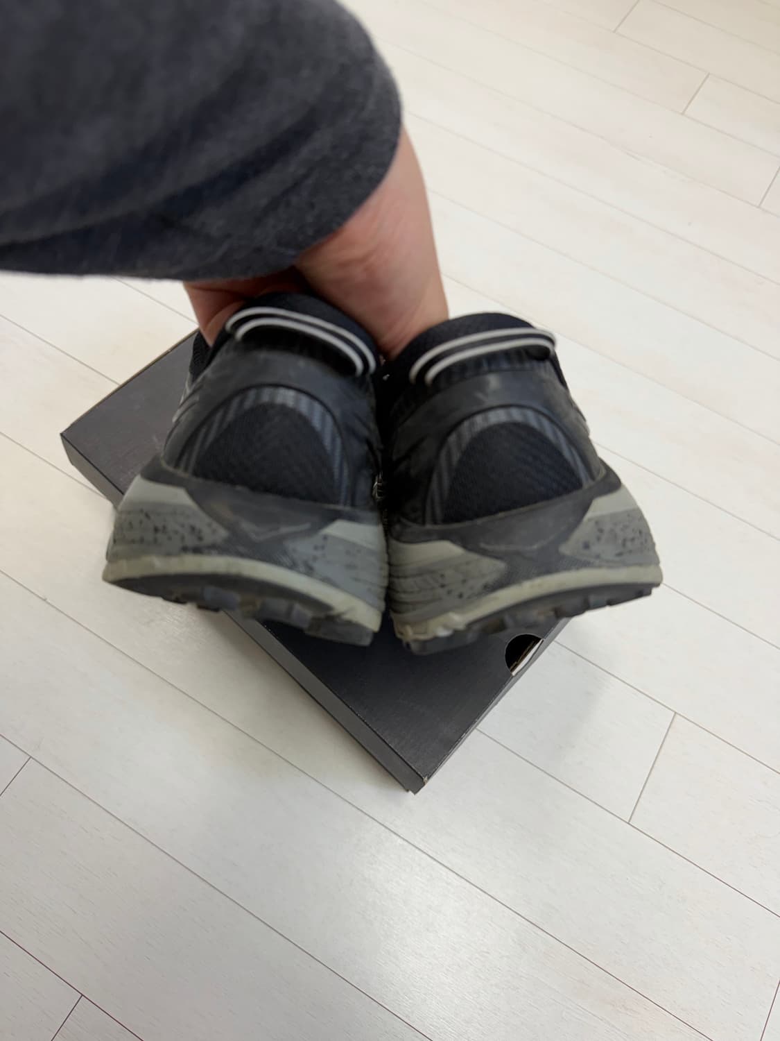 호카 마파테 스피드 2 280 사이즈  사진 찍고 절대 안신습니다 상품이미지3