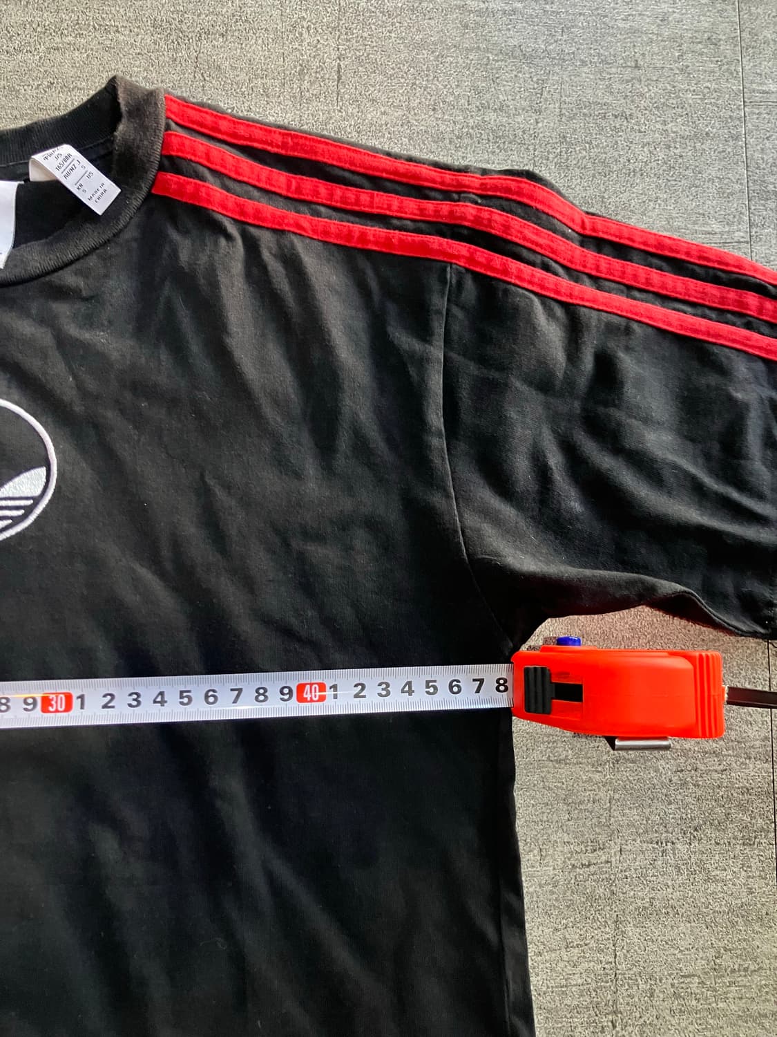 Adidas 아디다스 올드스쿨스트릿 사이드라인 중앙로고90‘s 반팔티셔츠 상품이미지2