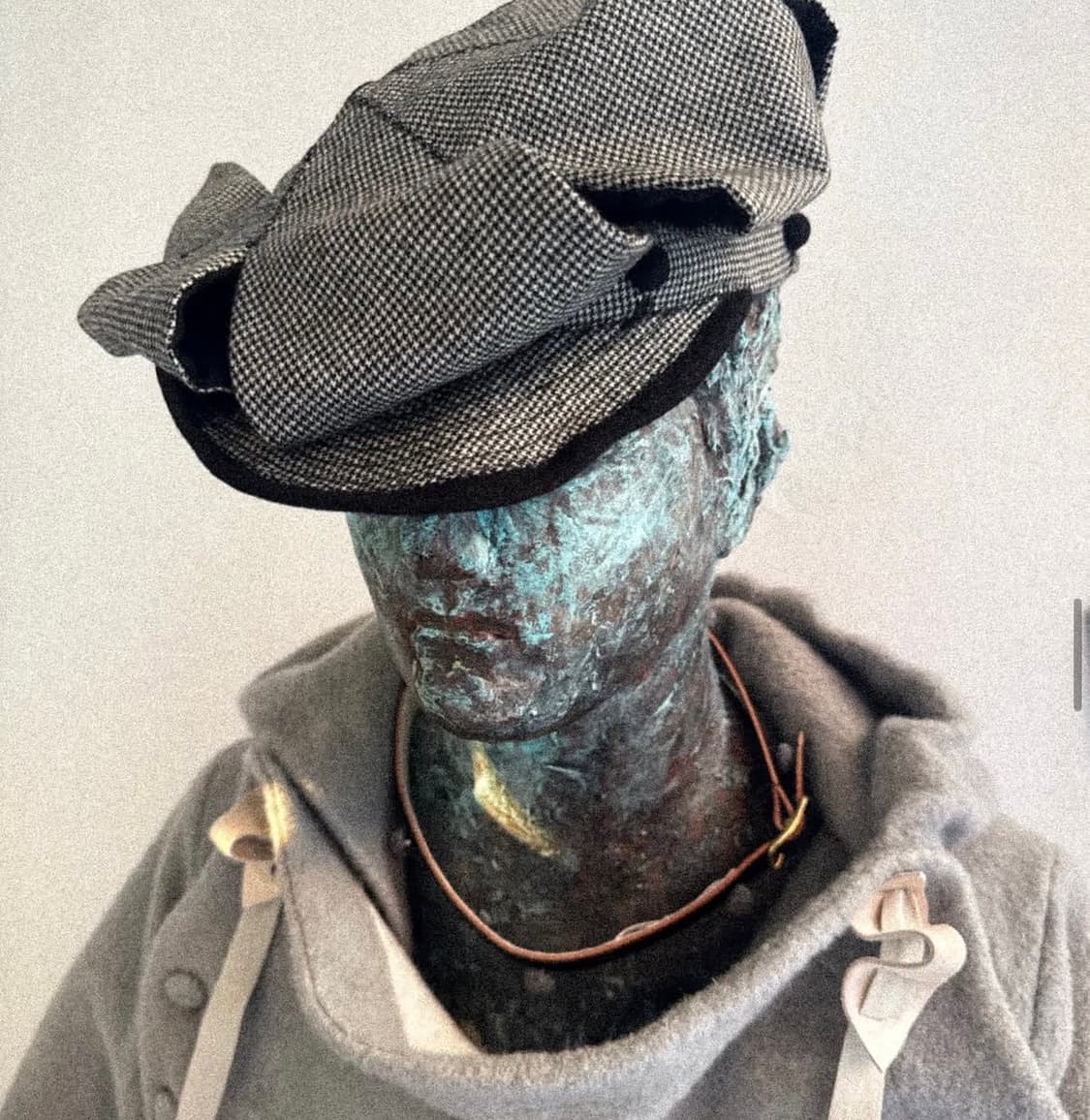 Moseori SLASHED REVERSIBLE NEWSBOY 상품이미지2