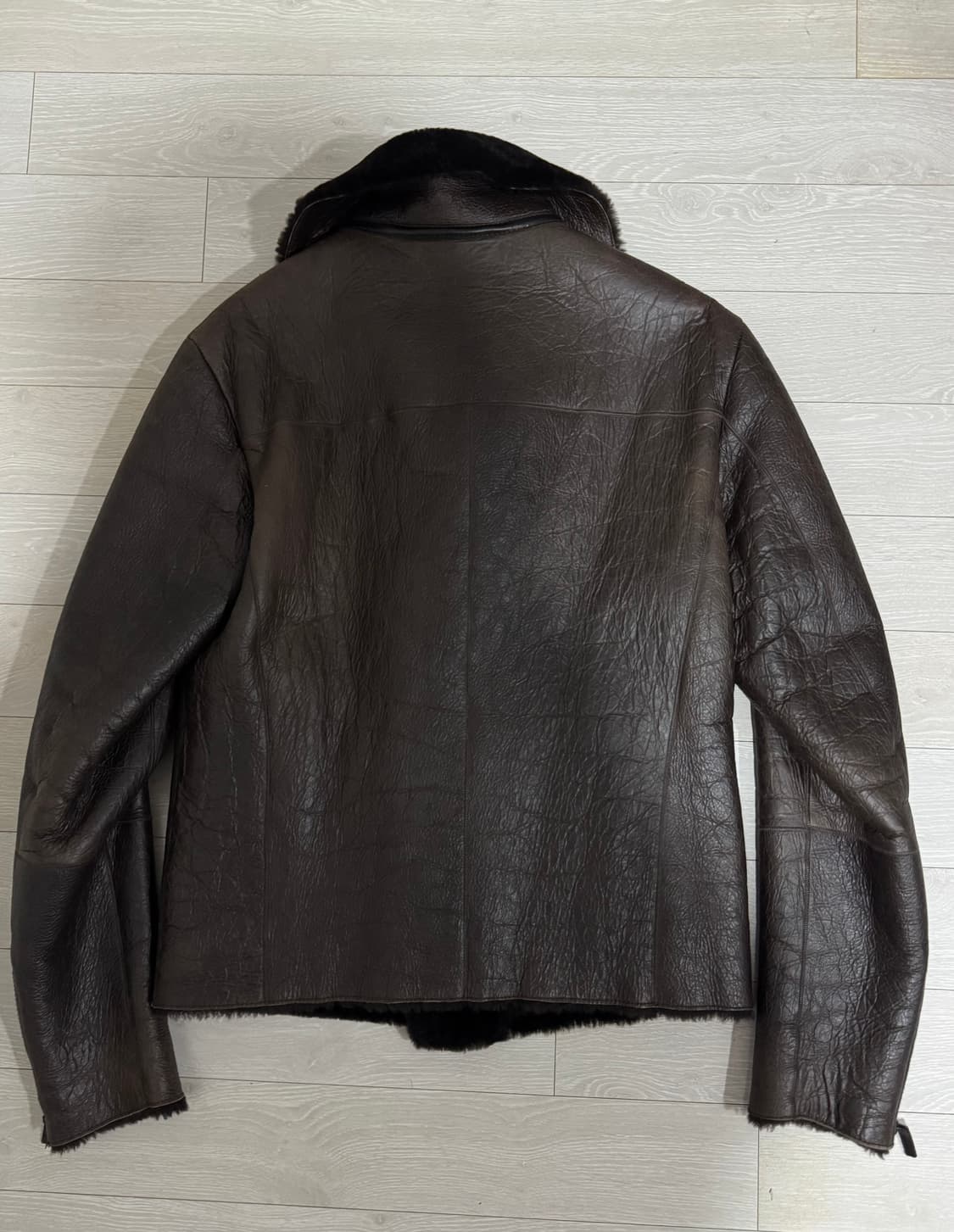 엠포리오 알마니 양가죽 시어링 무스탕 상품이미지3