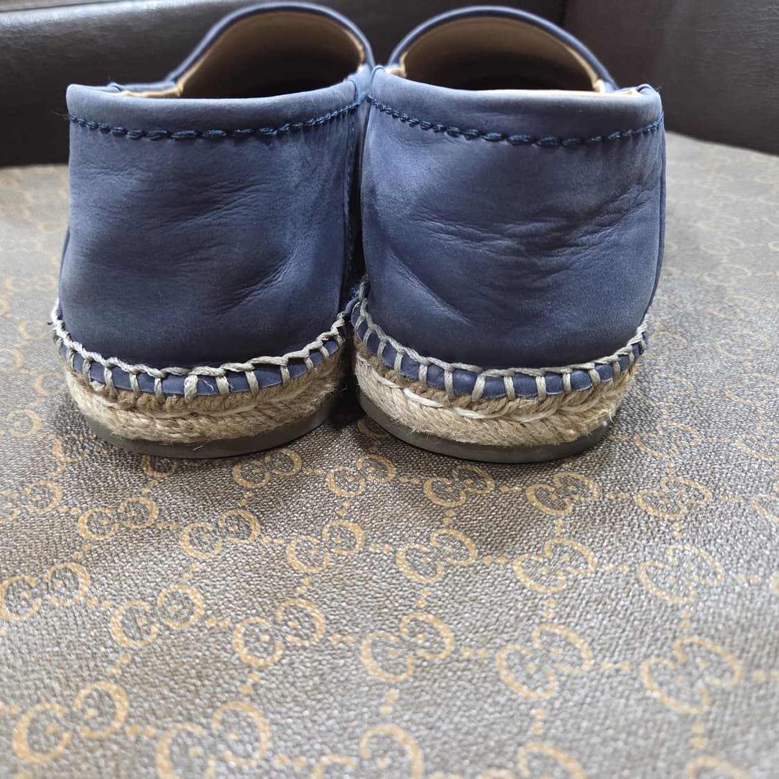 프라다 스웨이드 슬립온 상품이미지5