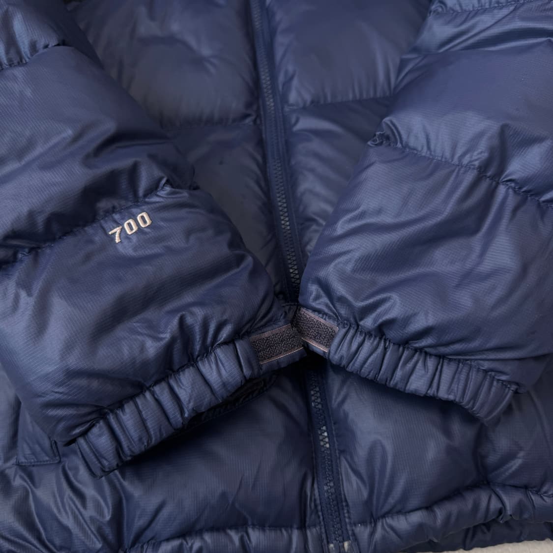 노스페이스 700 눕시 구스다운 푸퍼 패딩 네이비 상품이미지4