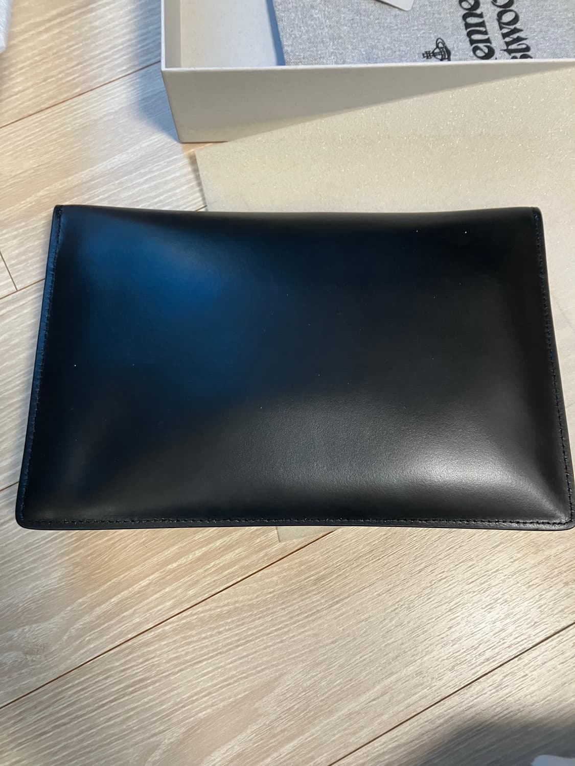 비비안웨스트우드 블랙 클러치 상품이미지2