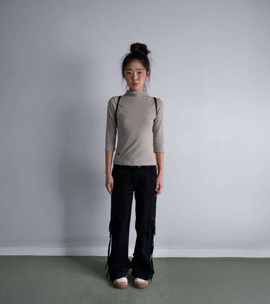 Sio seoul 시오 서울 하프 넥 카프리 슬리브 탑 베이지 상품이미지2