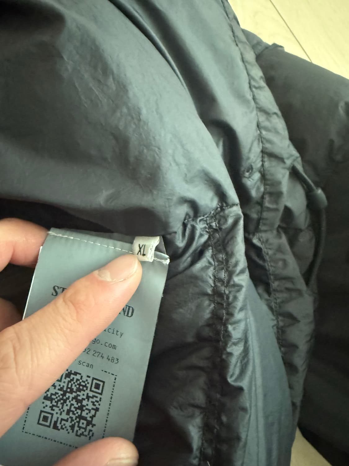 스톤아일랜드 크링클랩스패딩  25FW 블랙 XL(4100012) 상품이미지3