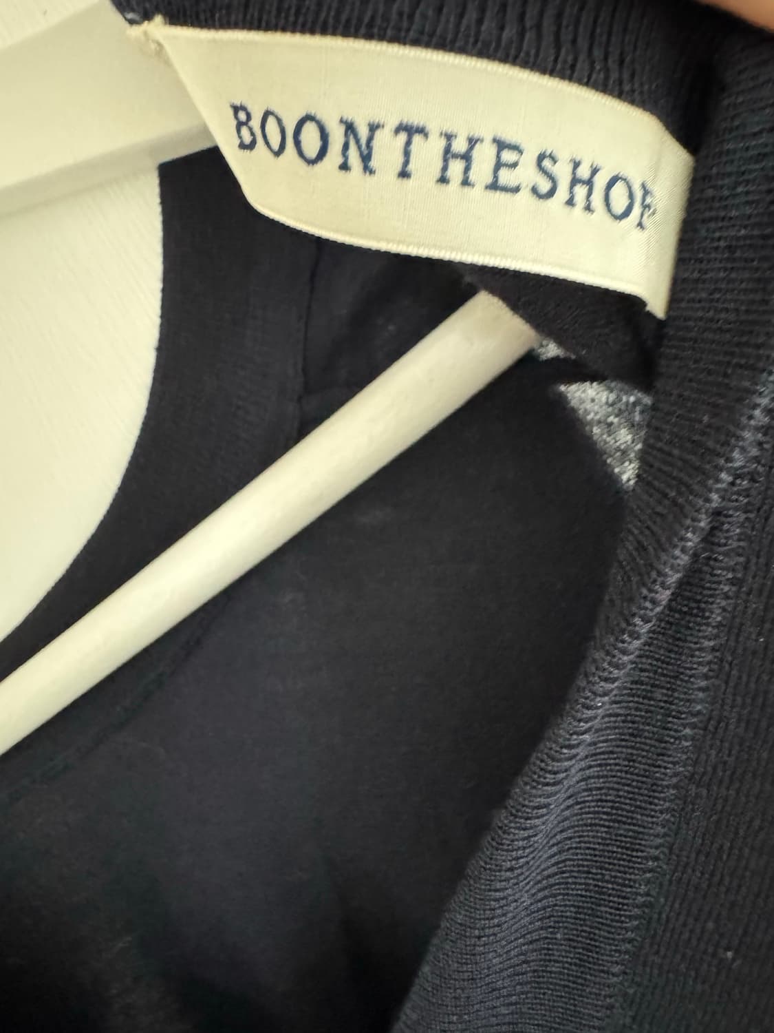 [BOONTHESHESHOP] 분더샵 브이넥 긴팔 티셔츠 S 상품이미지5