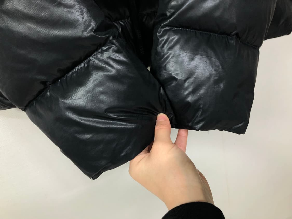 나이키 여성 오버핏 하이넥 세미크롭 유광 덕다운 패딩 XL _ 블랙 상품이미지4